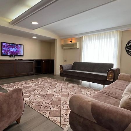 200 M2 Muhtesem Cati Kati, Roof Apartment Istanbul Bagian luar foto