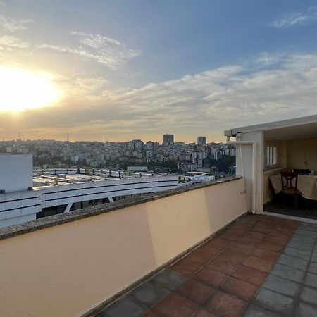 200 M2 Muhtesem Cati Kati, Roof Apartment Istanbul Bagian luar foto