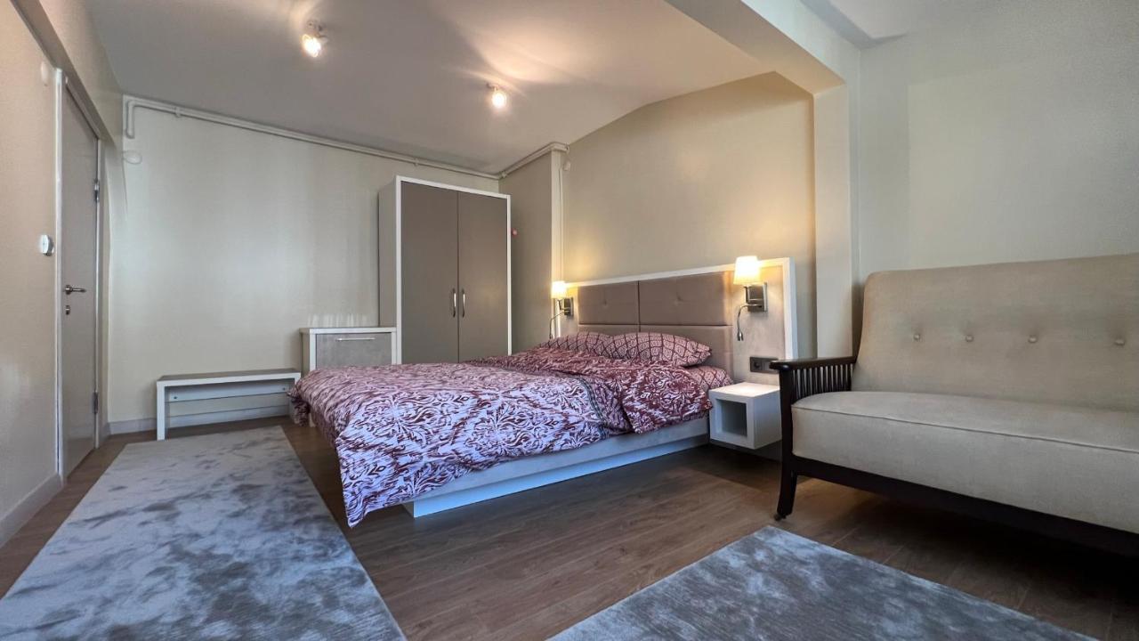 200 M2 Muhtesem Cati Kati, Roof Apartment Istanbul Bagian luar foto