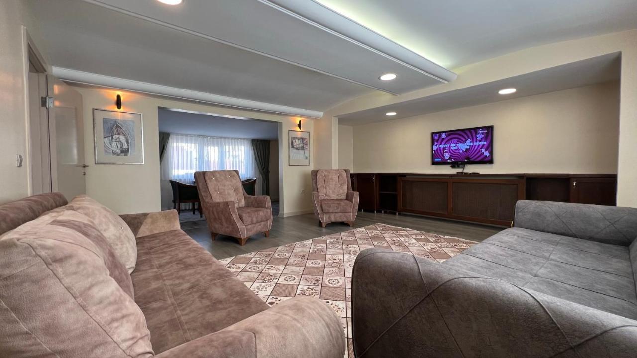 200 M2 Muhtesem Cati Kati, Roof Apartment Istanbul Bagian luar foto